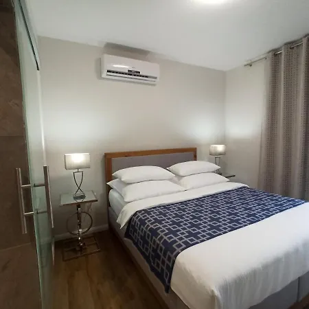 Adriaapart Vip Apartament Sukošan