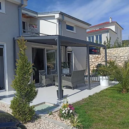 Adriaapart Vip Apartament Sukošan