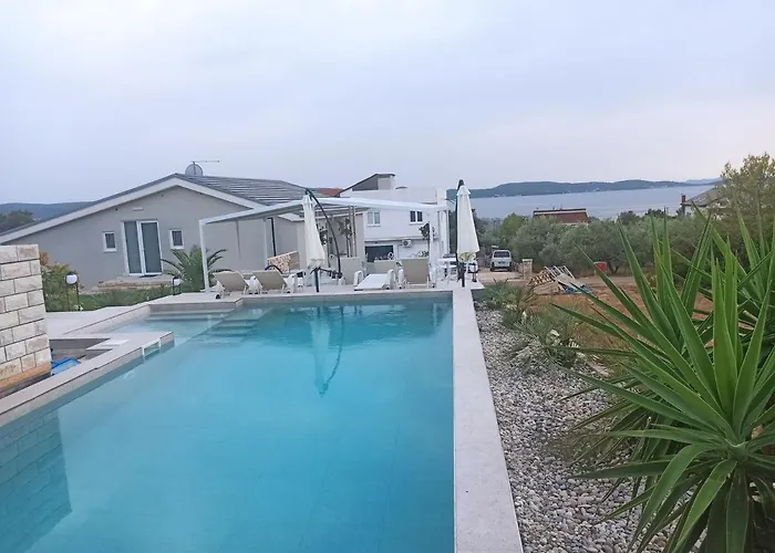 Adriaapart Vip * Sukošan