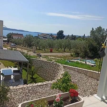 Adriaapart Vip Sukosan