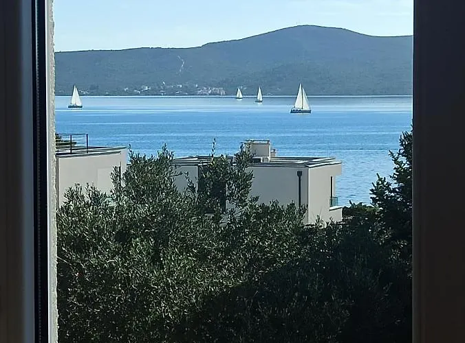 Adriaapart Vip * Sukošan